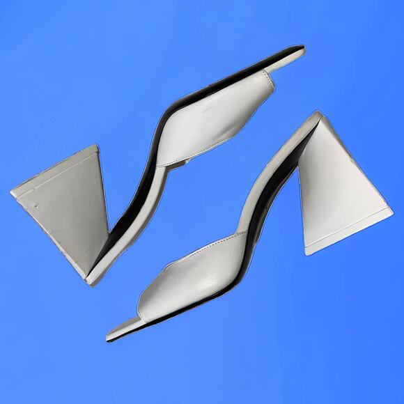 NEW Attico Devon White Sculptural Heel Mules Size 38 - Picture 7 of 14